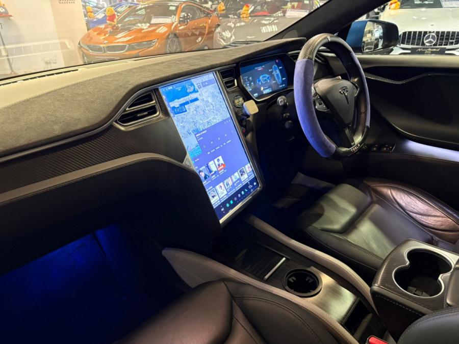 Model S P85D - Image 6